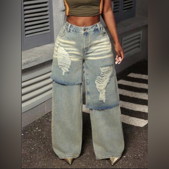 SHEIN damaged jeans - baggy - Picture 1 of 4